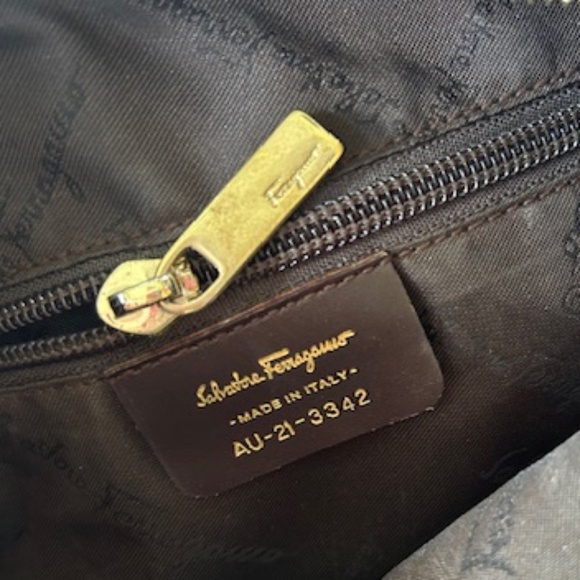 Salvatore Ferragamo Gancini Shoulder Bag - Picture 4 of 8